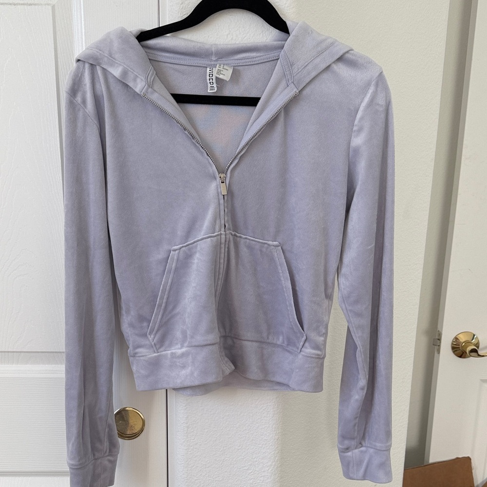 Lavender front zipper jacket with attached hoodie   M